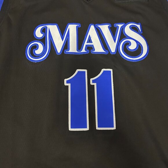 Nike Kyrie Irving Dallas Mavericks City Edition Swingman #11 Jersey - Picture 5 of 6